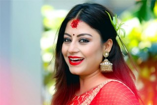 श्वेता खड्का आमा बन्दै