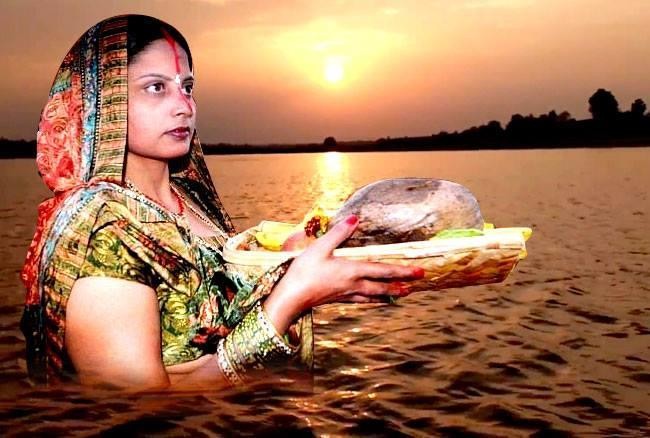 उदाउँदो सूर्यलाई अर्घ्य दिएसंगै सकियो छठ