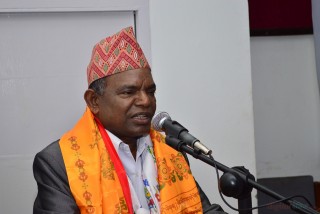 हप्तामा दुई दिन बिदा भन्दा सात दिन नै बिदा दिऔं : पूर्वमन्त्री पण्डित