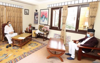प्रधानमन्त्री र वरिष्ठ नेता खनालबीच भेट