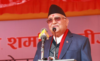 माधव नेपाललाई ओलीको जवाफ : को सकिन्छ ३० वैशाखपछि थाहा हुन्छ