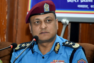 सर्वेन्द्र खनाल एमाले प्रवेश