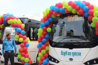 तीन वर्षदेखि थन्किएका बिजुली बस आजदेखि सञ्चालनमा