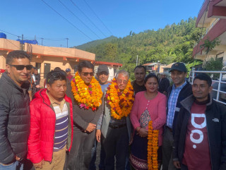 सहिद लखनका ३५ जना एमालेका नेताकार्यकर्ता माओवादी केन्द्रमा प्रवेश