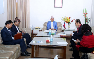 प्रमुख निर्वाचन आयुक्त थपलियासँग नेपालका लागि जापानका राजदूतको शिष्टाचार भेट
