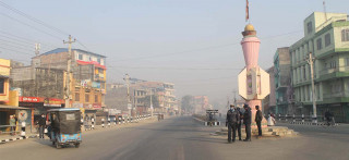 विराटनगरमा पार्किङ निषेध गरेको विरोधमा बजार बन्द