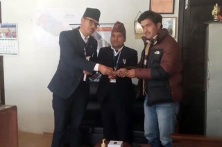 नियुक्ती पाएको बर्षगाँठको उपलक्ष्यमा आर्थिक सहयोग
