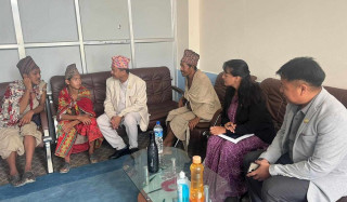 लुम्बिनीका मुख्यमन्त्रीसँग राउटेले मागे दशैं खर्च