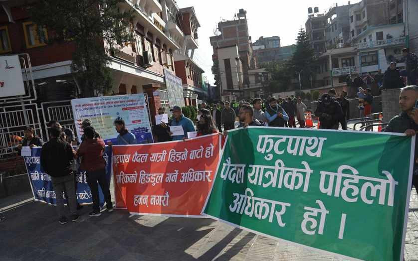 'ईः 'विरुद्ध नै ललितपुरका स्थानीयको प्रदर्शन