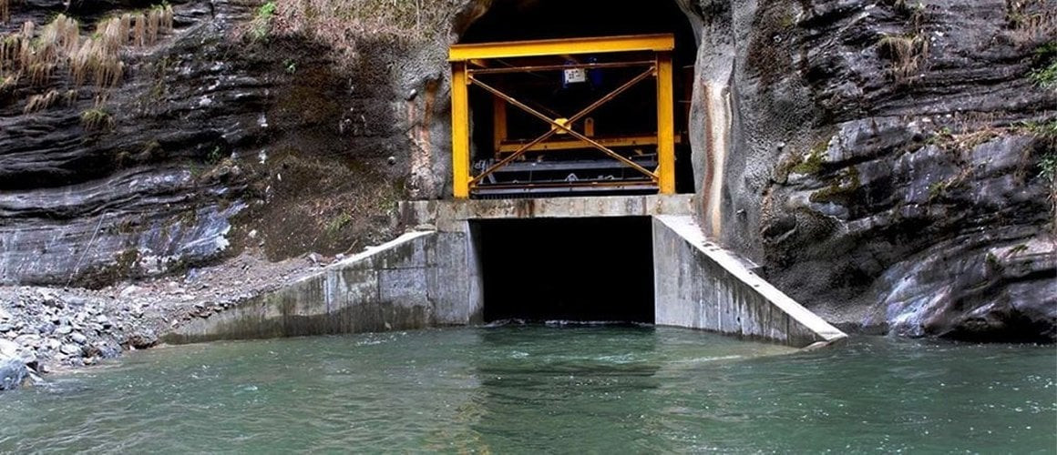 सिंहदरबारमा मेलम्चीको खानेपानी जडान गरिँदै
