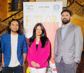 ‘हिटलर आउँदैछ’बाट नाटकमा डेब्यु गर्दै वर्षा