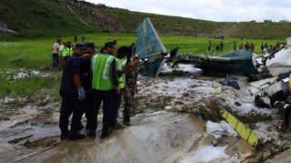 विमान दुर्घटनाको छानबिन गर्न सरकारलाई प्रचण्डको ध्यानाकर्षण