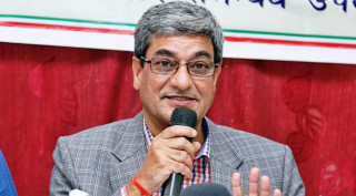 सरकारको मुख्य उद्देश्य आर्थिक समृद्धि हासिल गर्नु होः गृहमन्त्री लेखक