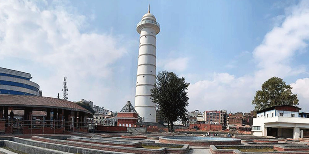 धरहराबाट उपत्यका नियाल्ने रहर