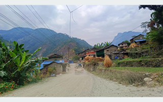 ठेक्का लागेको पाँच वर्षमा पनि भएन कालोपत्र