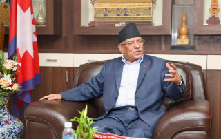 ओली सरकार बनेपछि परराष्ट्र सम्बन्ध भताभुङ्ग भएको प्रचण्डको आरोप