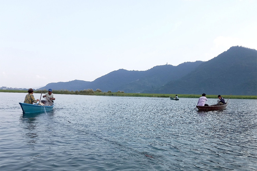 पुर्ख्यौली पेसा छाडेर रोजगारीतर्फ आकर्षित हुँदै जलारी युवा