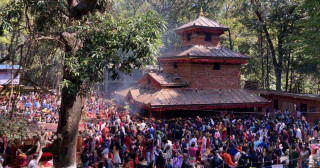 बागलुङ कालिकामा एक महिनामा २९ लाख भेटी