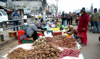 बिक्री गर्न राखिएको तरुल, सखरखण्ड