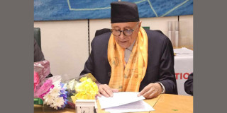बेलायती संसद्‌मा शेखर कोइरालाले भने : विश्व राजनीति दक्षिण एसियातर्फ सोझियो