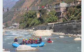 कालीगण्डकी नदीमा र्‍याफ्टिङ सञ्चालन