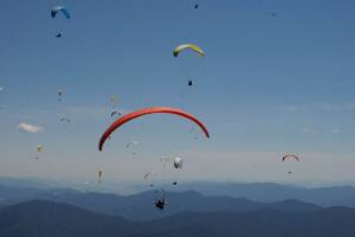 प्याराग्लाइडिङ दुर्घटना हुँदा नेपाली पाइलट र भारतीय पर्यटकको मृत्यु