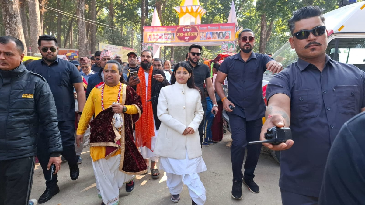 देवघाटबाट देवी प्रतिभा फर्किइन्, कान्छी अनुराधाले शुरु गरिन् कथावाचन