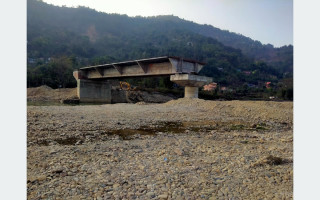 आँधीखोला पुल : सातवर्षमा तेस्रोपटक म्याद थप गर्दा पनि सम्पन्न भएन