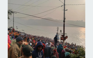 माघे औँसीमा साढे तीन लाख भक्तजनद्वारा त्रिवेणी स्नान