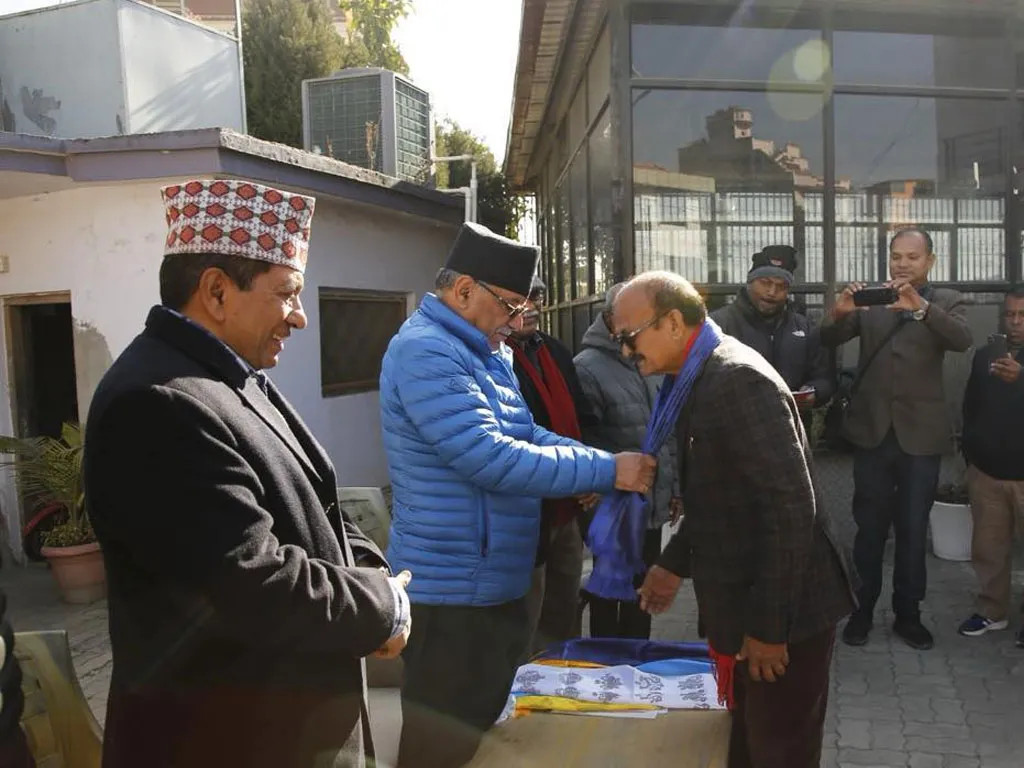 देशव्यापी माओवादीमा प्रवेश गर्नेको लहर चलेको छ : ‘प्रचण्ड’
