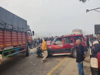 स्कारपिओ र मालबाहक ट्रक ठोक्किदा पाँचजना घाइते