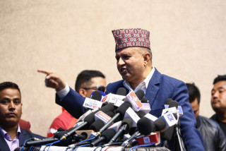 शङ्कर पोखरेलको कटाक्ष : संकटको समयमा निराशा र पलायन कायरहरूको बाटो हो