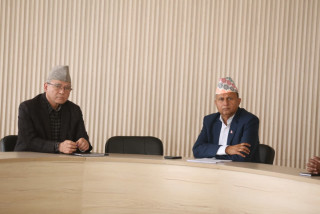 ओली पक्राउको विरोधमा एमालेले घोषणा गर्‍यो देशव्यापी प्रदर्शन