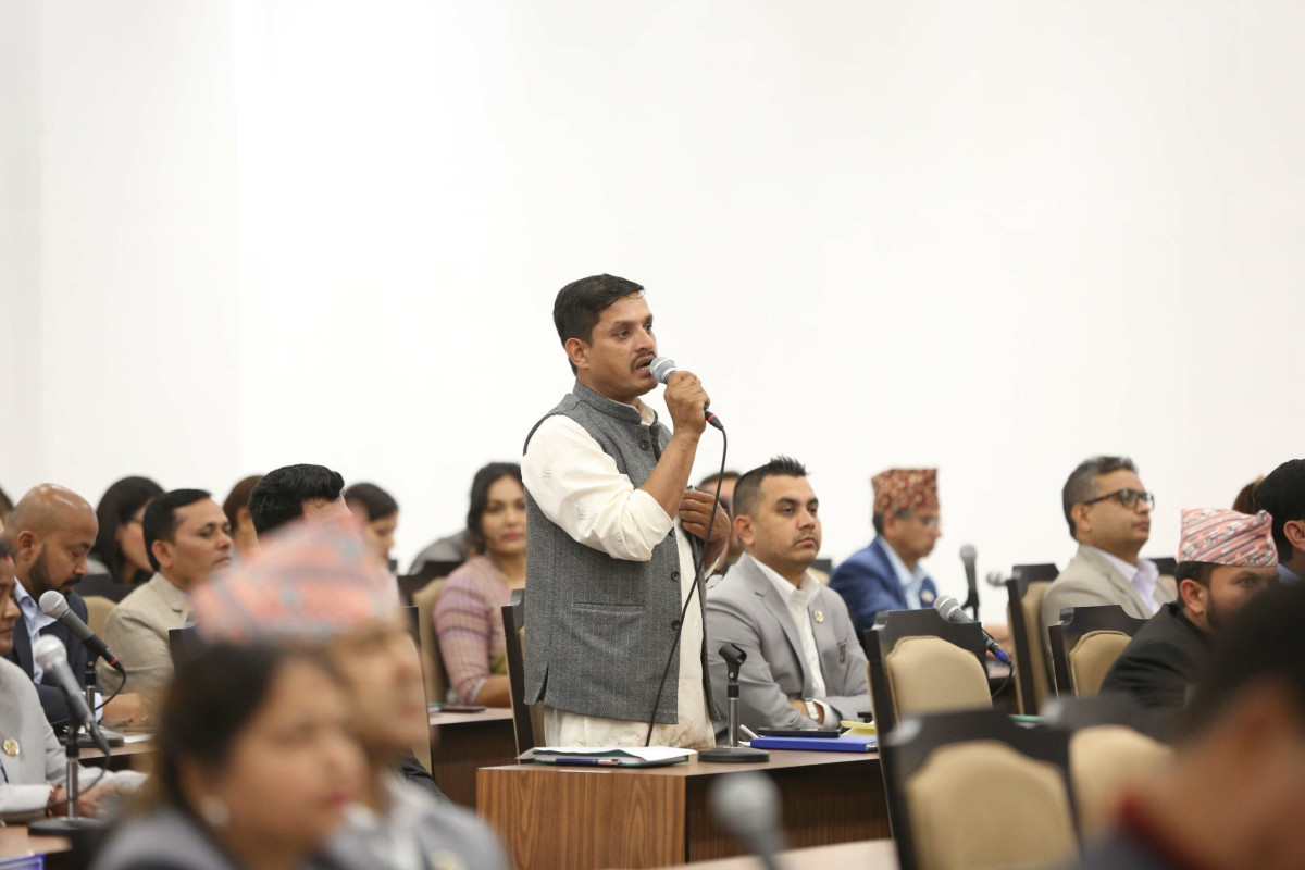 लापिलाङ पहिरोबारे सांसद खरेलको ध्यानाकर्षणः तत्काल समाधानको माग
