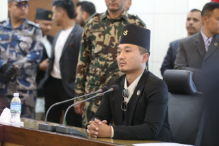 पूर्वगृहमन्त्री सुधन गुरुङमाथि छानबिन गर्न समिति गठन