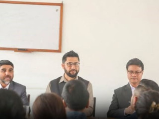 अहिलेको अध्यादेश दल फुटाउन र विपक्षीलाई थुन्न ल्याइएको होइन : रवि लामिछाने