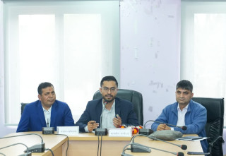 विद्यालय भर्ना शुल्कमा अनियमितताबारे स्थानीय सरकार र गृह मन्त्रालयसँग संवाद गर्दै शिक्षा मन्त्रालय