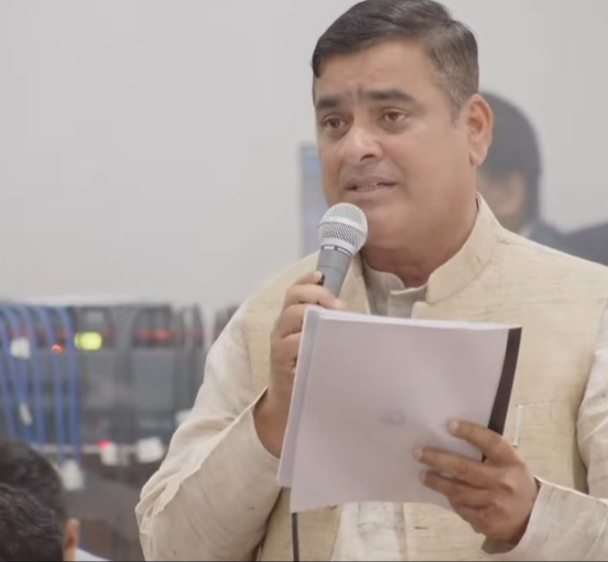 मल अभाव, उखु किसानको भुक्तानी र सीमावर्ती समस्या समाधान गर्न सांसद खनालको माग