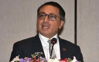 विद्युतमा लगाएको भ्याटबाट पछि हट्दैनौँ : अर्थमन्त्री वाग्ले