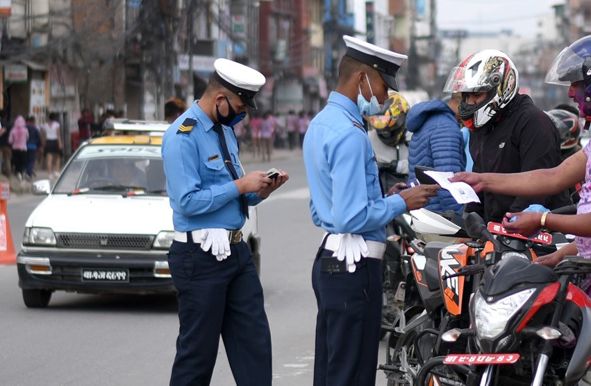 प्रहरी कारबाहीबाट राजस्व सङ्कलन