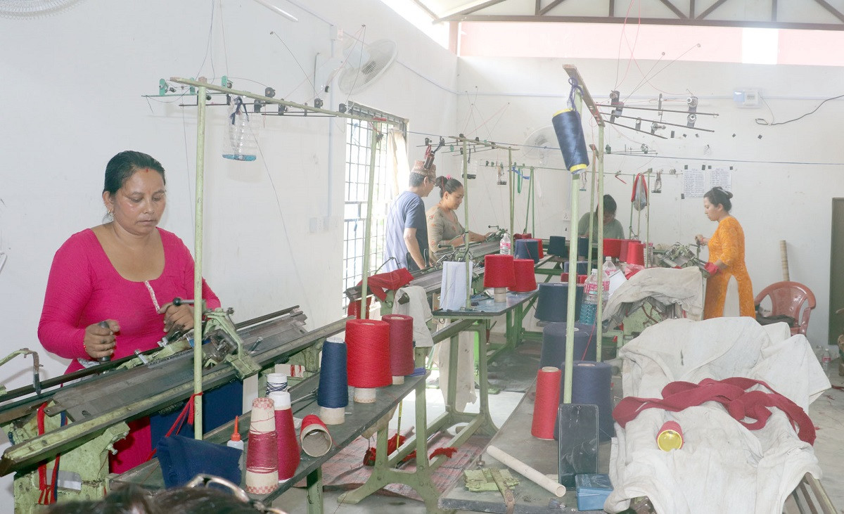 सीप सिकाउँदै, उद्यमी बनाइँदै