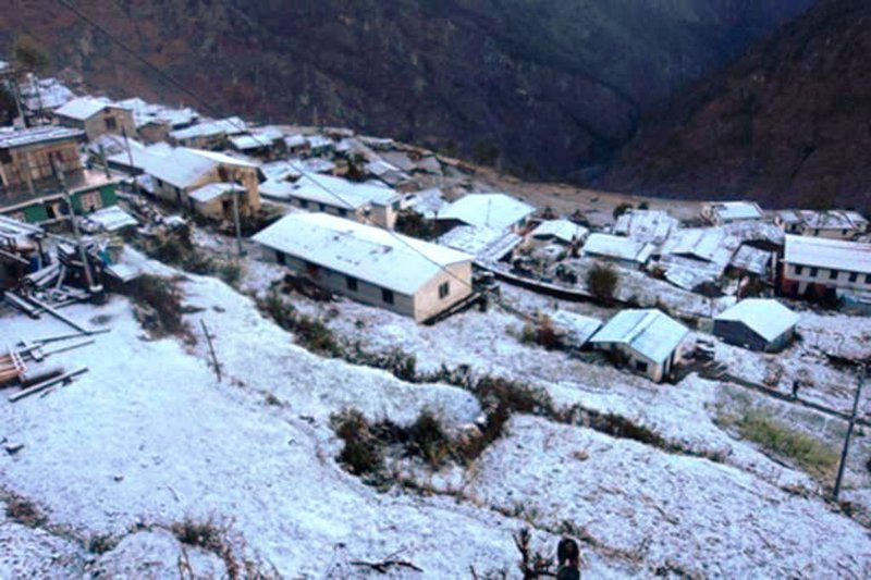 हुम्लामा हिमपातले जनजीवन प्रभावित