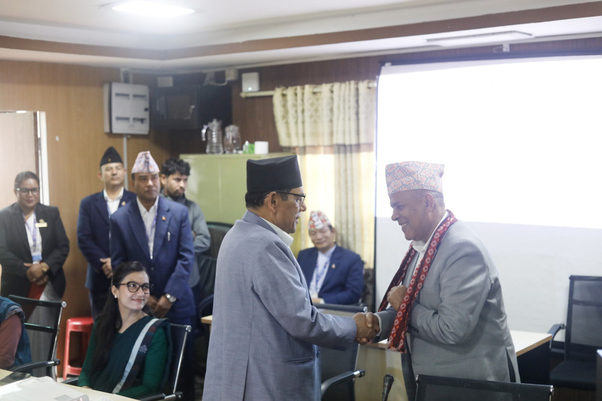विपद् अध्ययन समितिका सभापति पौडेलद्वारा शपथ ग्रहण