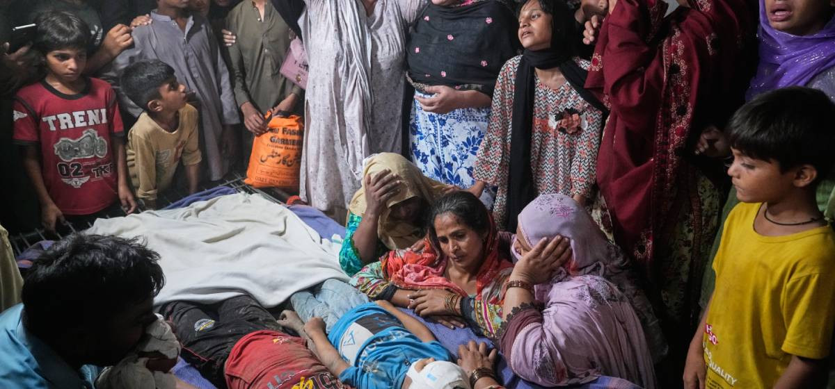 पाकिस्तानमा विद्यालयको छत खस्दा २९ जनाको मृत्यु