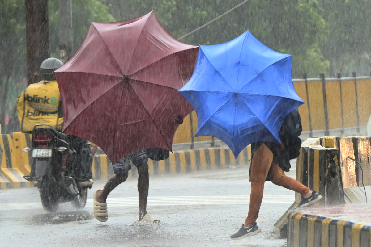 चक्रवात अर्नबको प्रहार, ८९ हजार विस्थापित